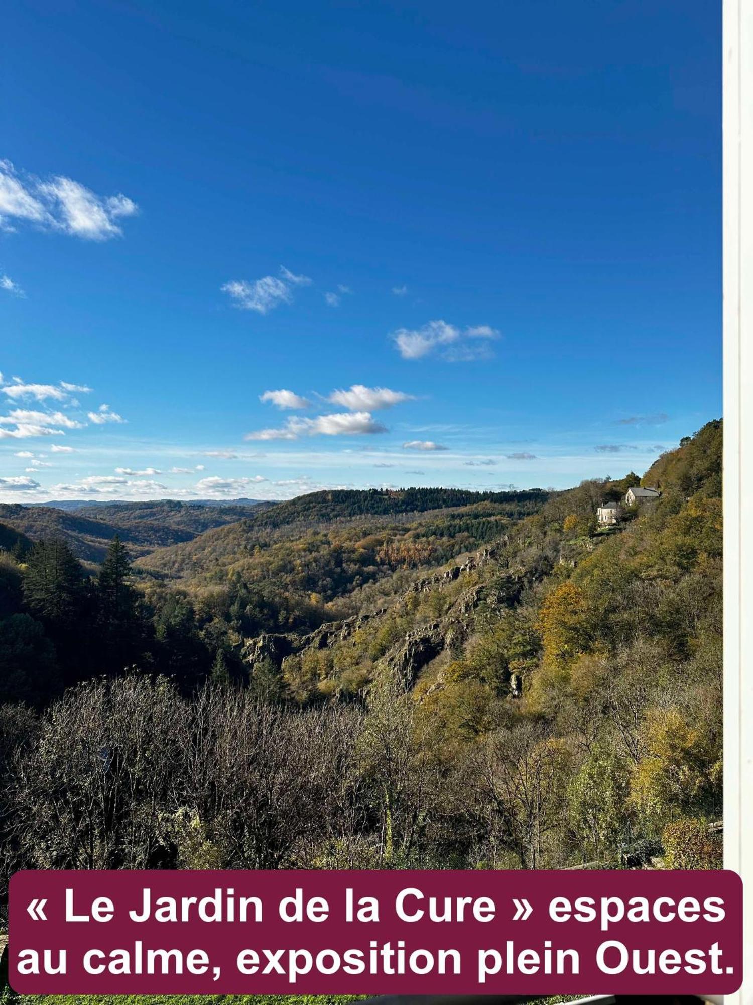 Le Chant Des Sources, Gites Et Chambres D'Hotes Avec Vue A Gimel-Les-Cascades Exterior foto